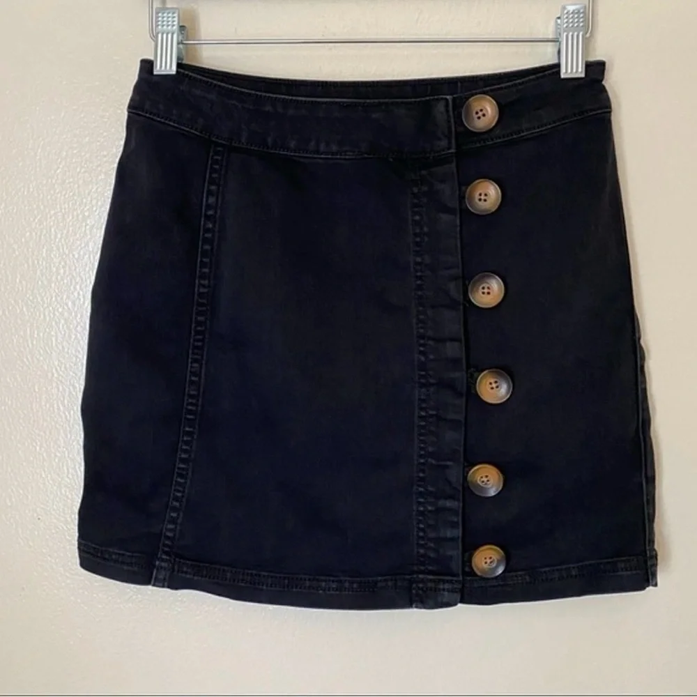 Free People Black Denim Button Front Mini Skirt Size 2
